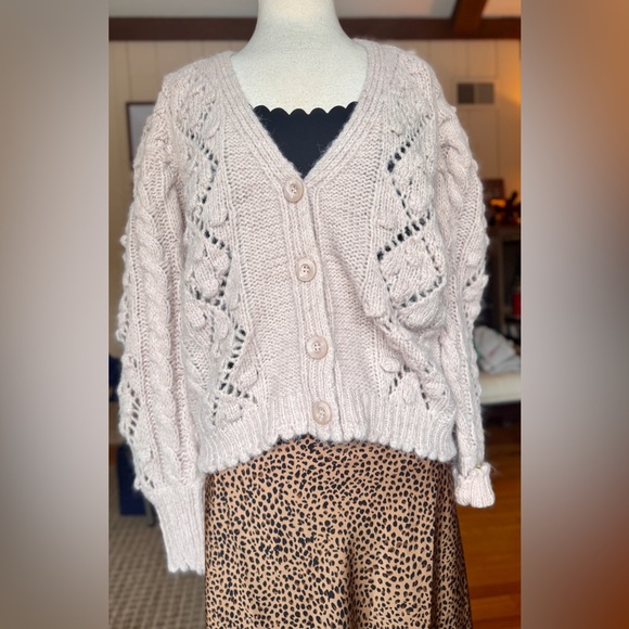 *NWT* In Loom / ‘The Finer Things’ Cropped Button Pom Cardigan / Cream / M/L - Picture 6 of 12